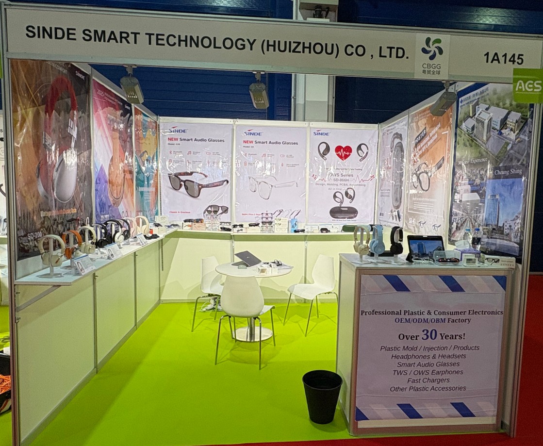 Ev Aletleri ve Elektronik Fuarı - AES: Cheung Shing en yeni kamera gözlüklerini sergiliyor